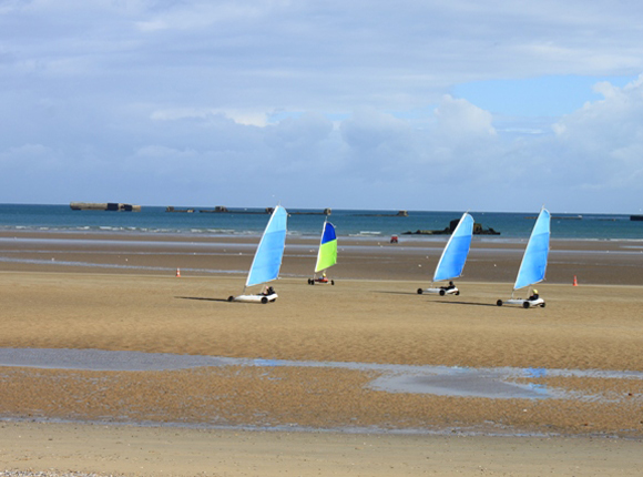 Vakantiebestemming-watersportliefhebber-Normandie-strandzeilen-KOK-watersport