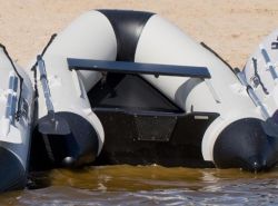 Hoe onderhoud en repareer ik mijn rubberboot?