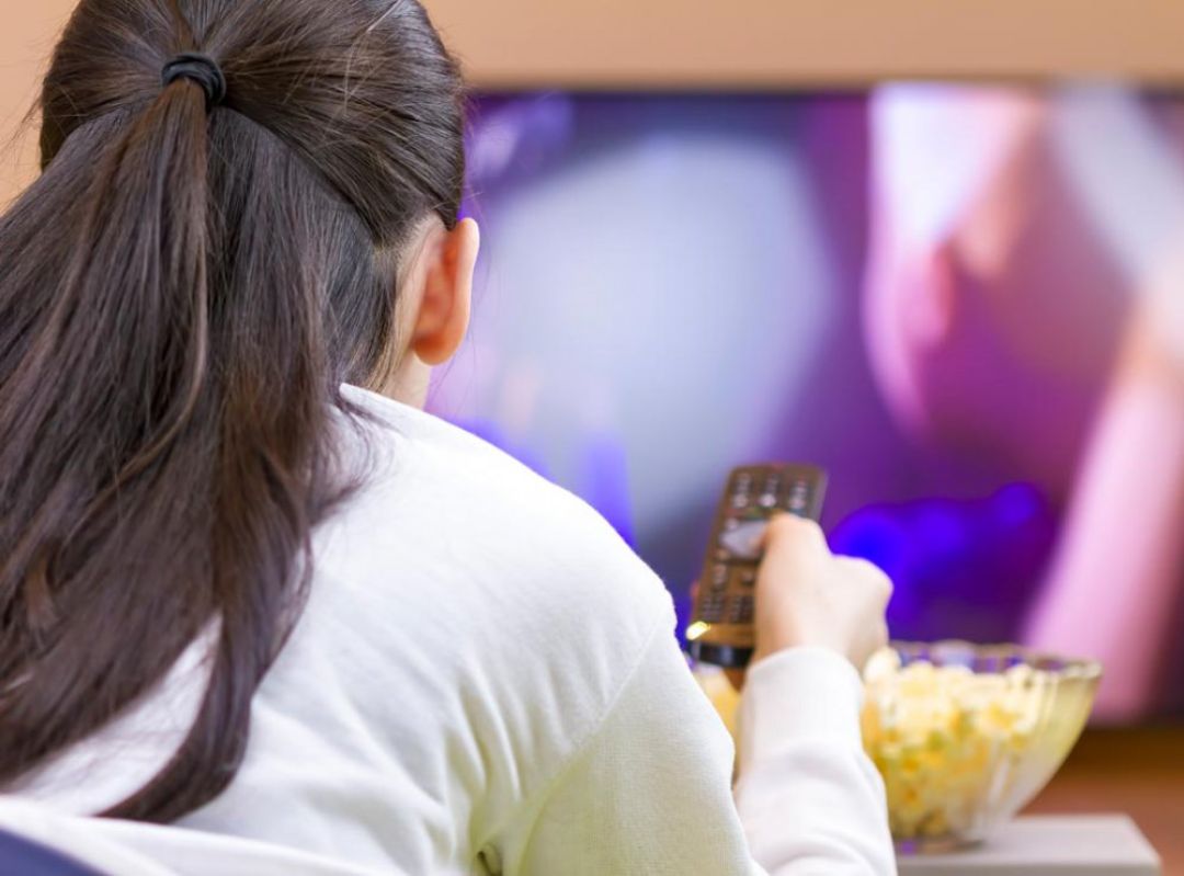 tv kijken op de boot