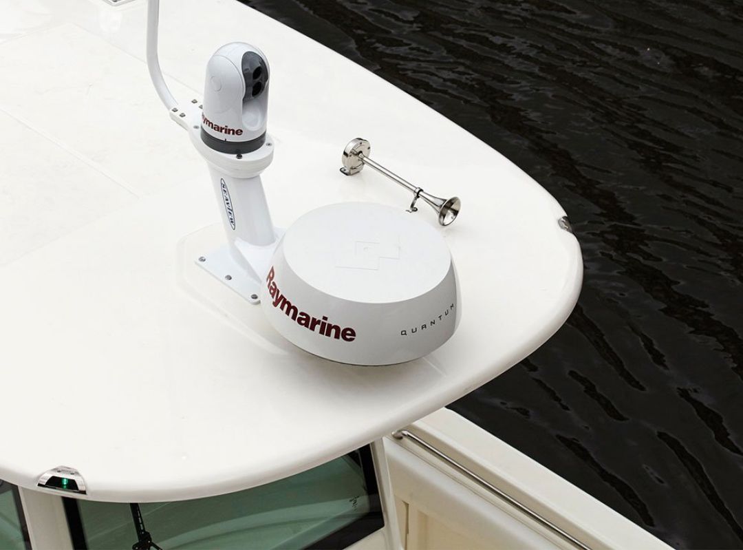 Raymarine Quantum CHIRP radar